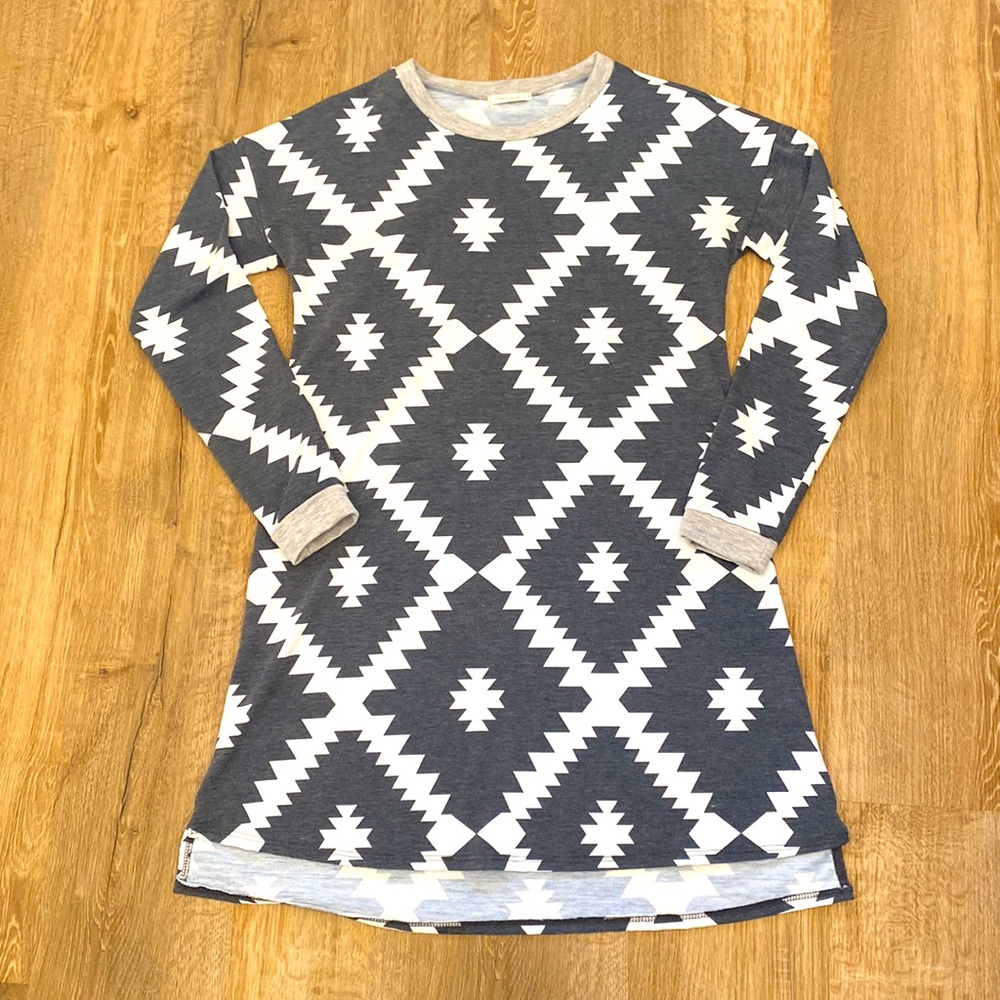 Perfect/Never Worn - Grey & White Dress